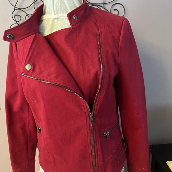 Snappy Jacket - Picture 2 of 4